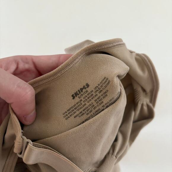 NWOT Skims Shapewear BBL Bodysuit - Picture 3 of 3